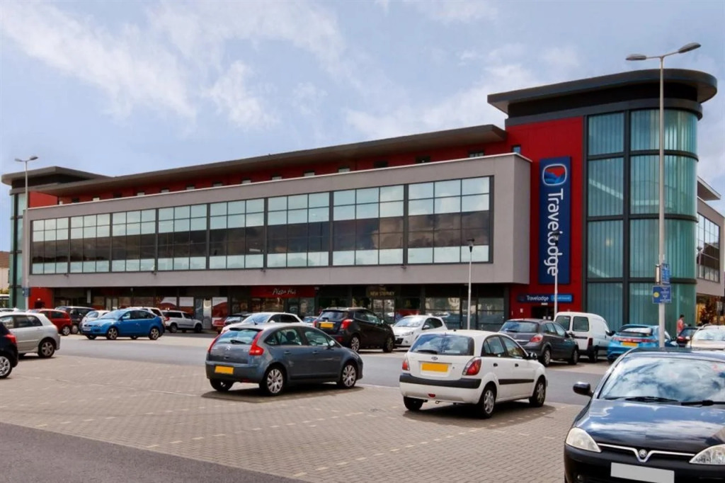 Travelodge Llanelli Central