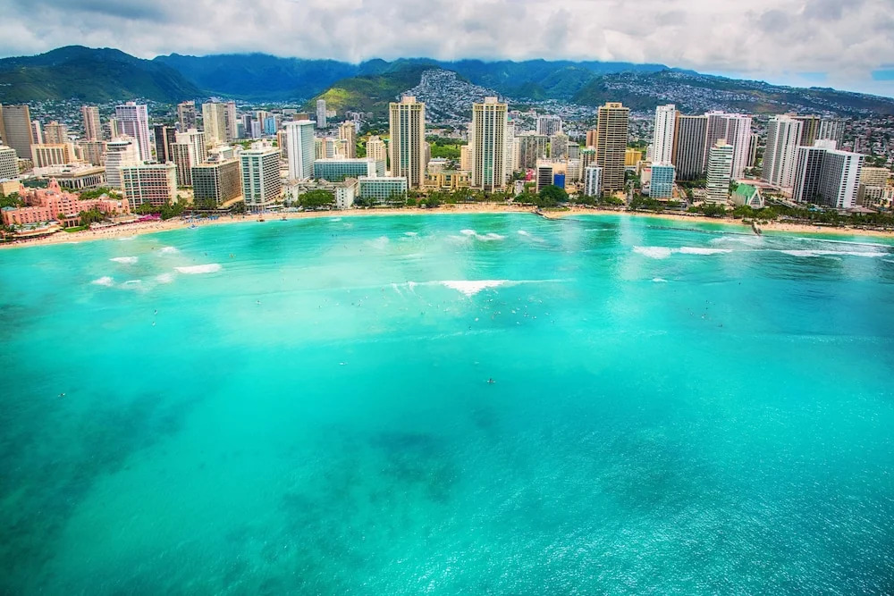 Hawaiian Monarch 2108 Condo by Redawning
