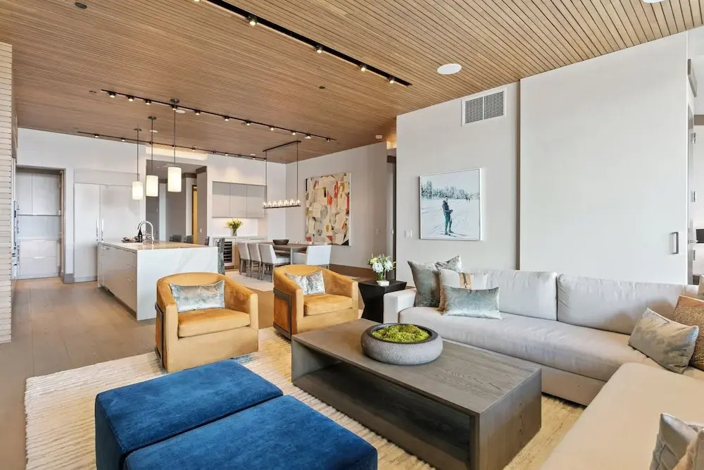 The Residences at The Tower-3 Bedroom Deluxe #6 3 Condo