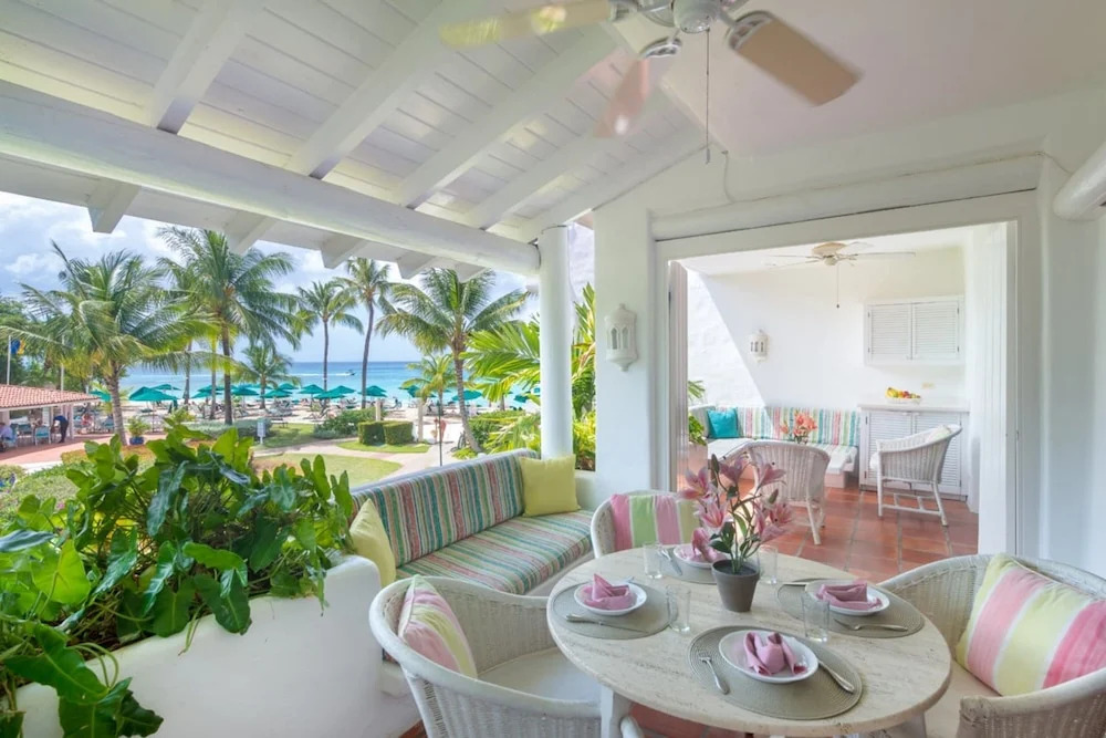 Glitter Bay Estate by Blue Sky Luxury