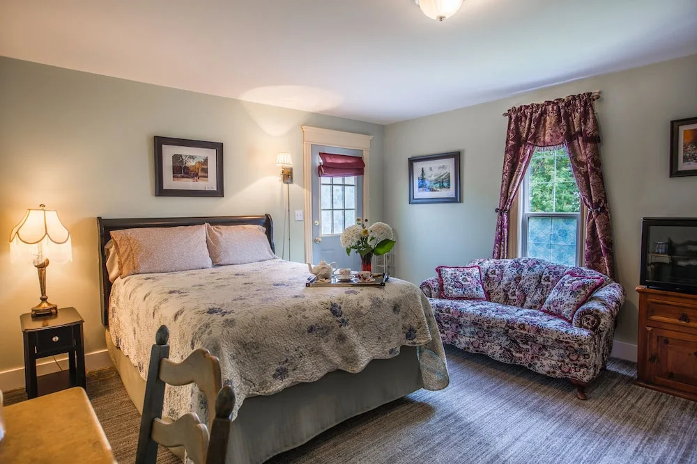 Heartwood Inn