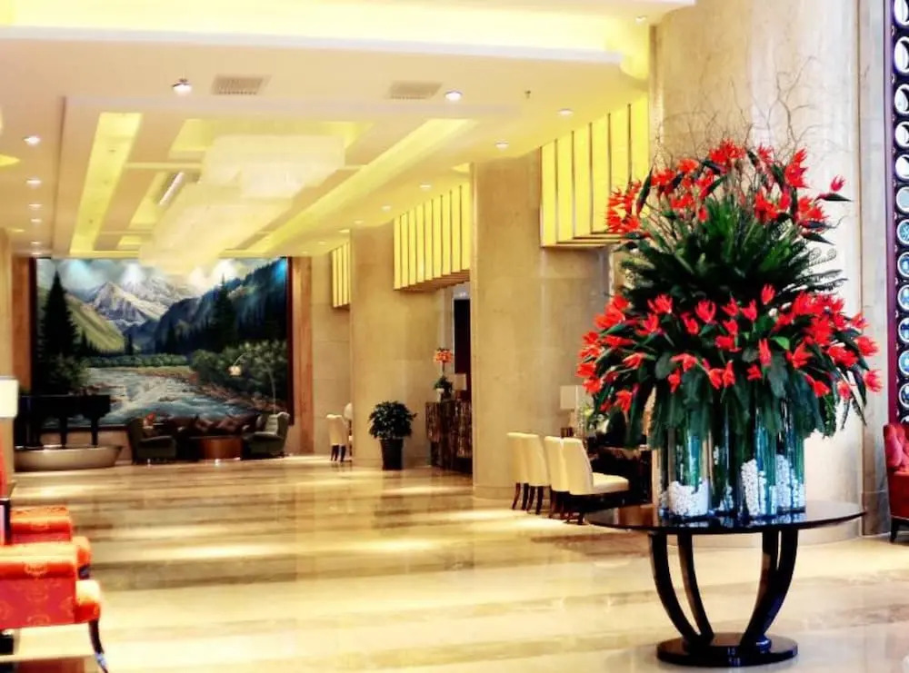 Oasis Grand Hotel