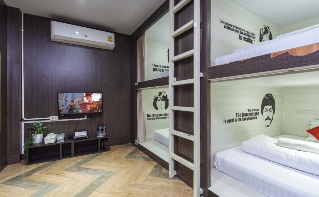 Sleep Walker Poshtel