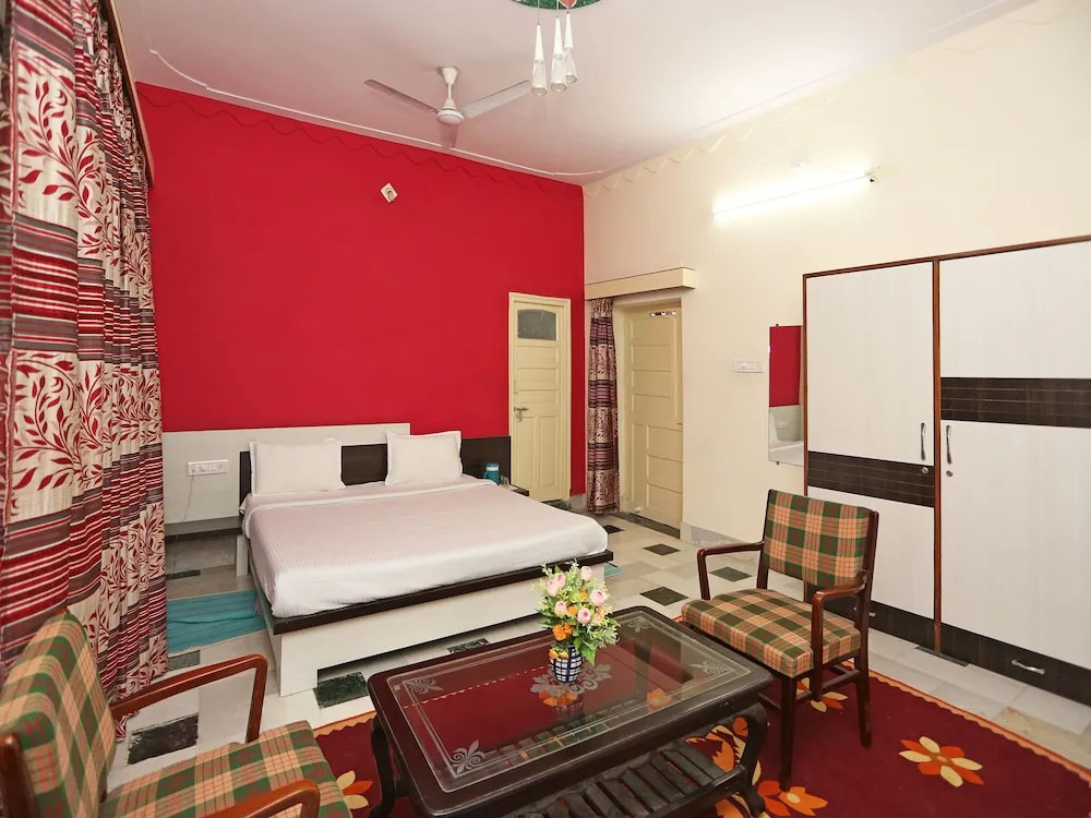 OYO 9776 Home Near Bohra Ganesh Temple