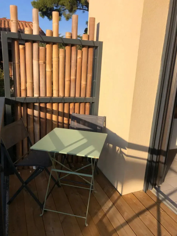 Studio indépendant à Sausset prox ville et plage