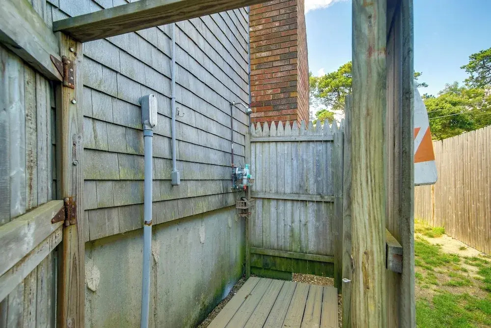 Walk to Beach: Quaint Dennis Home w/ Deck + Grill!