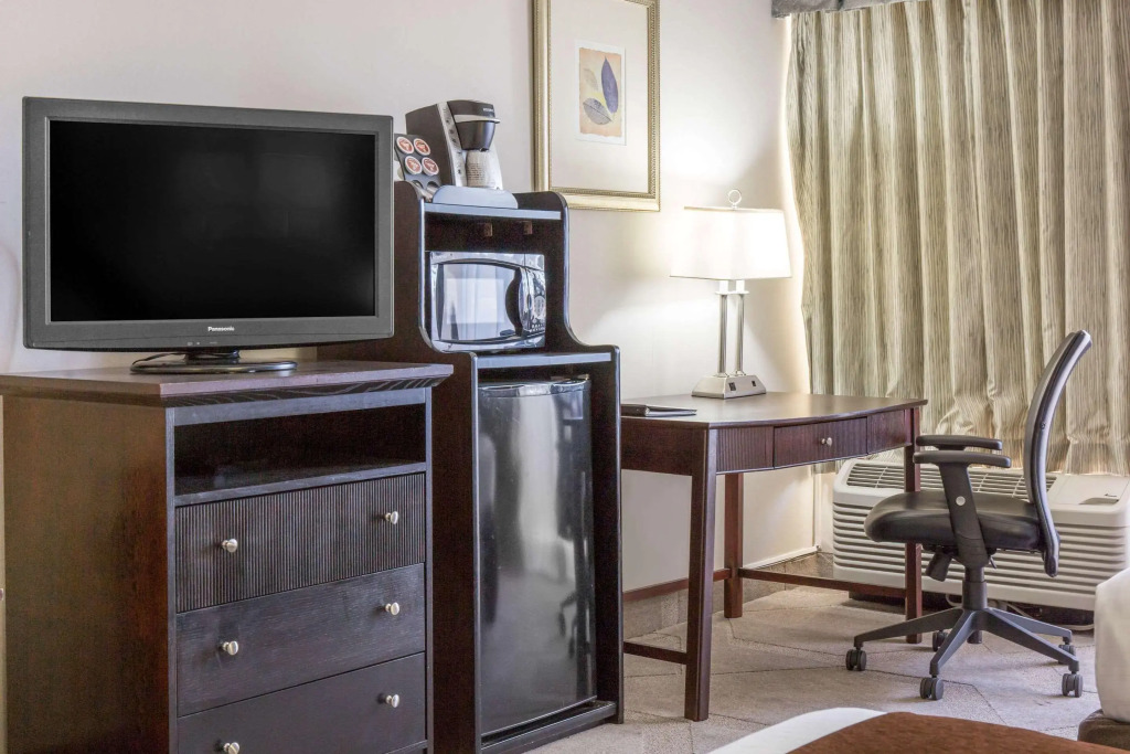 Clarion Hotel Orlando International Airport
