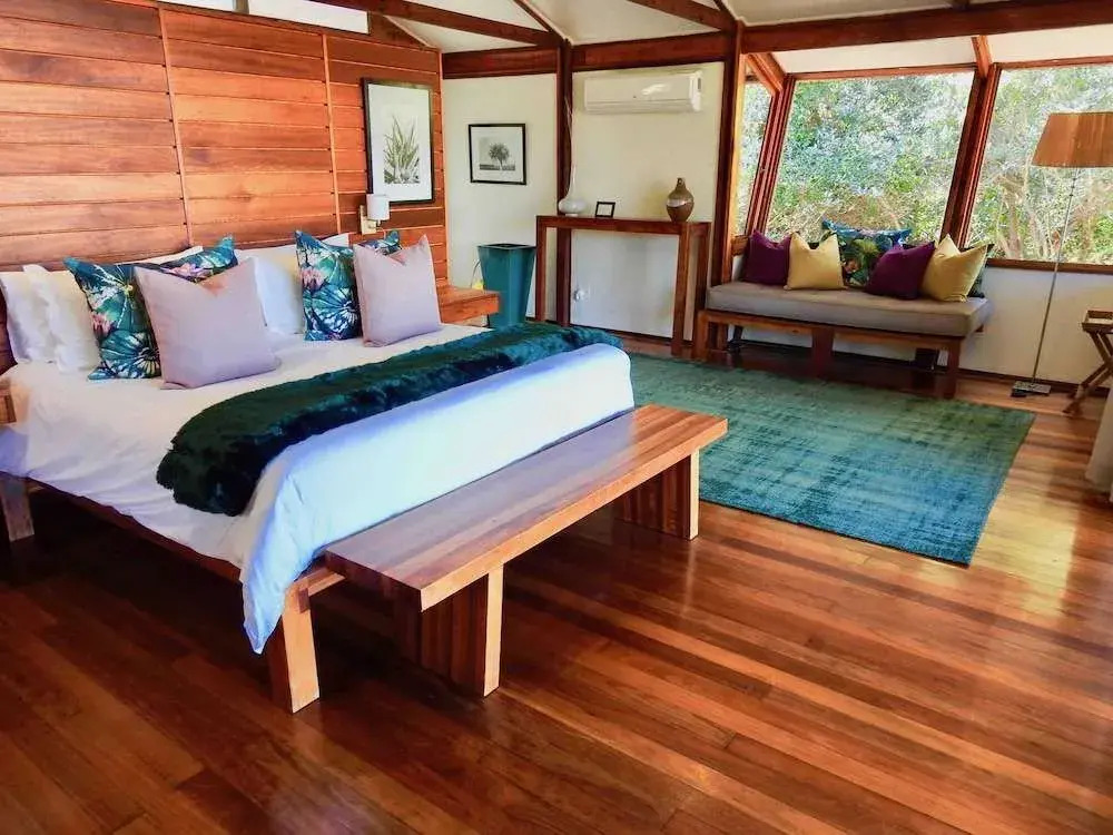 Makakatana Bay Lodge