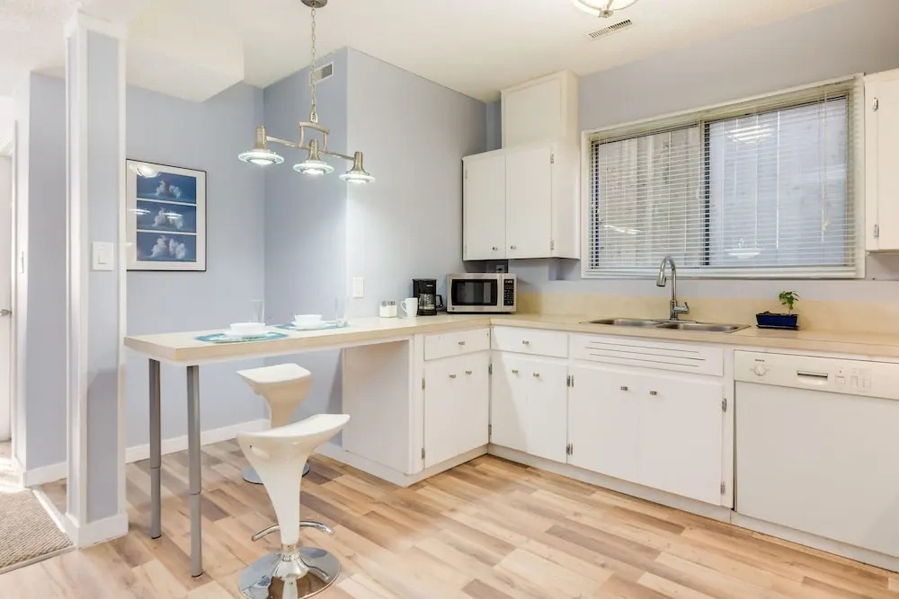 4 Bedroom Suite in Calgary