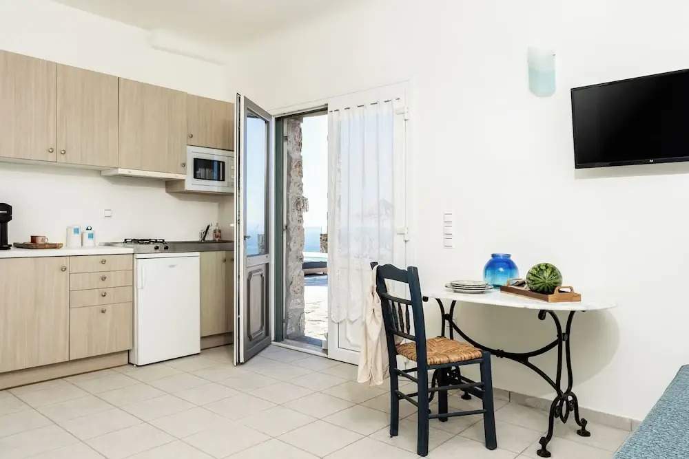 Makani Suites