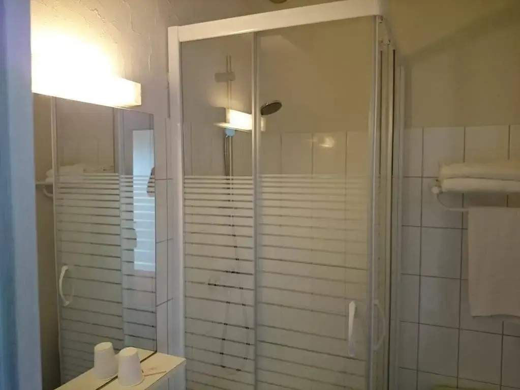 Hotel TGV
