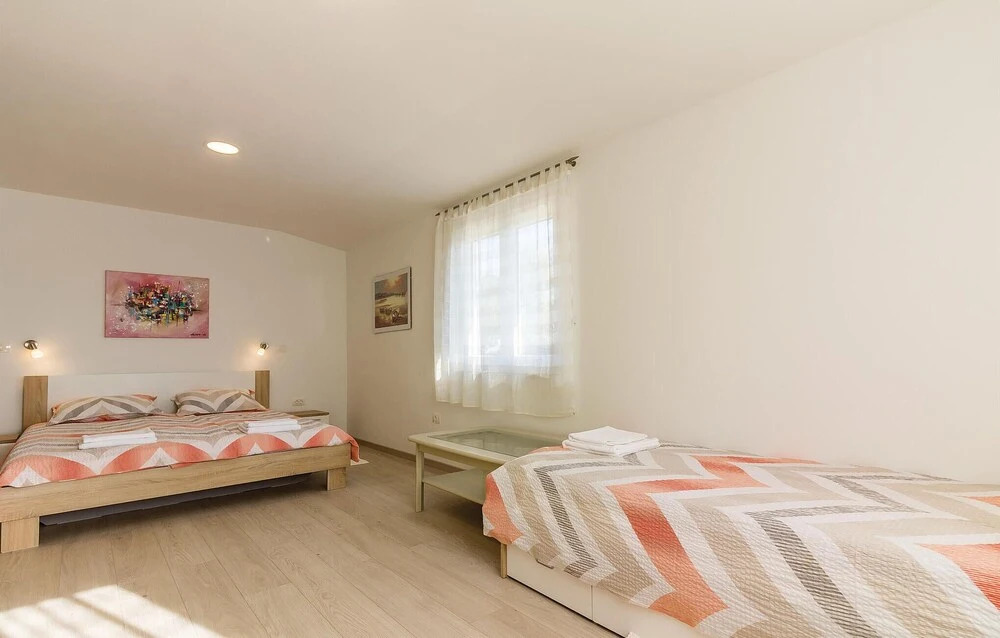 Stunning Home in Pula With Wifi and 6 Bedrooms