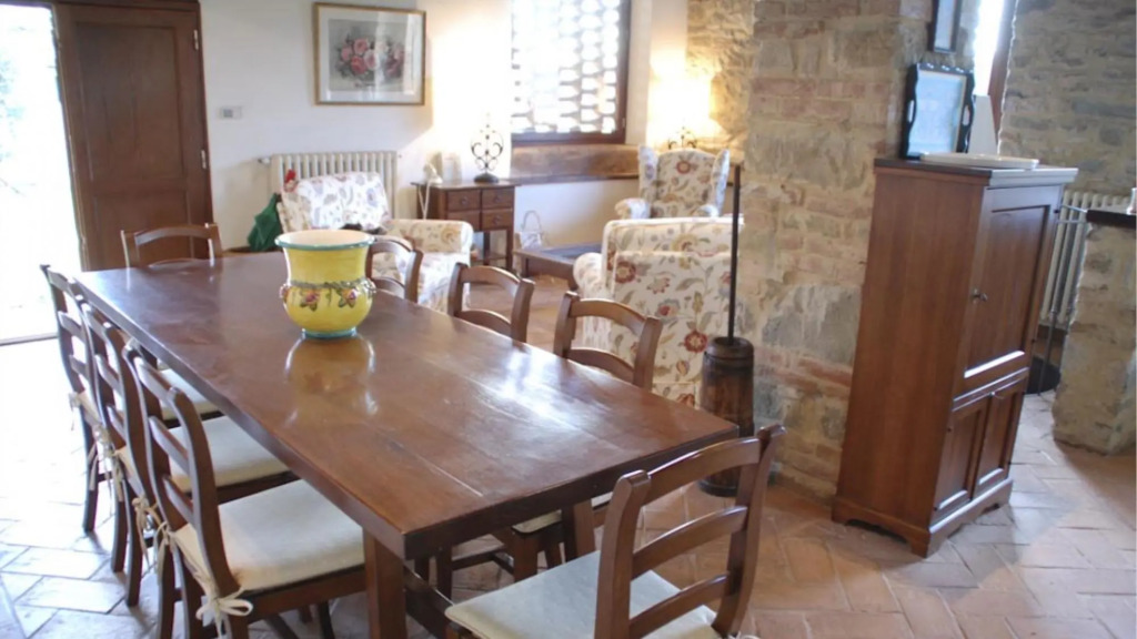 Independent Residence Ideal for Groups up to 22 Guests in the Countryside of Mugello-magnolia e Camelia