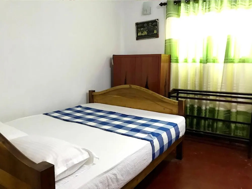 Damith Tourist Villa