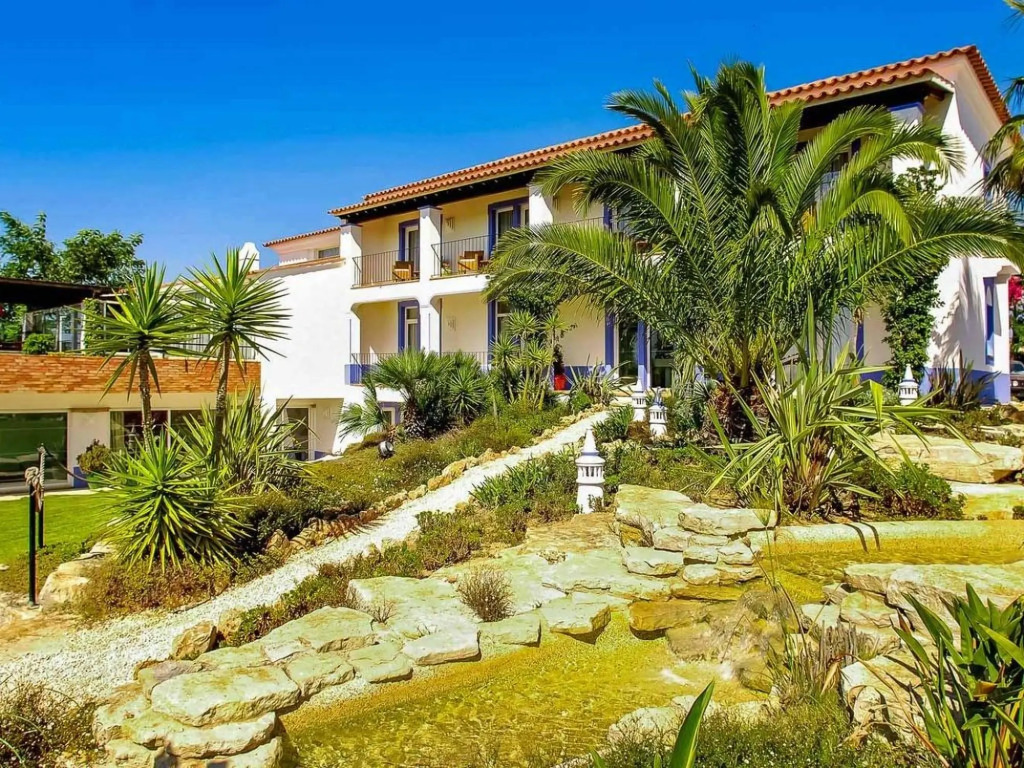 Monte D'Oiro Refugio Design