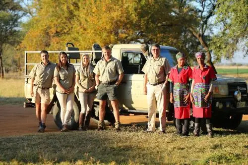 Re a Lora Lodge
