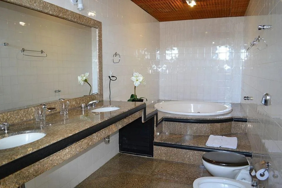 Dimas Lessa Hotel