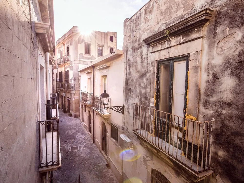Veronique by Dimore in Sicily