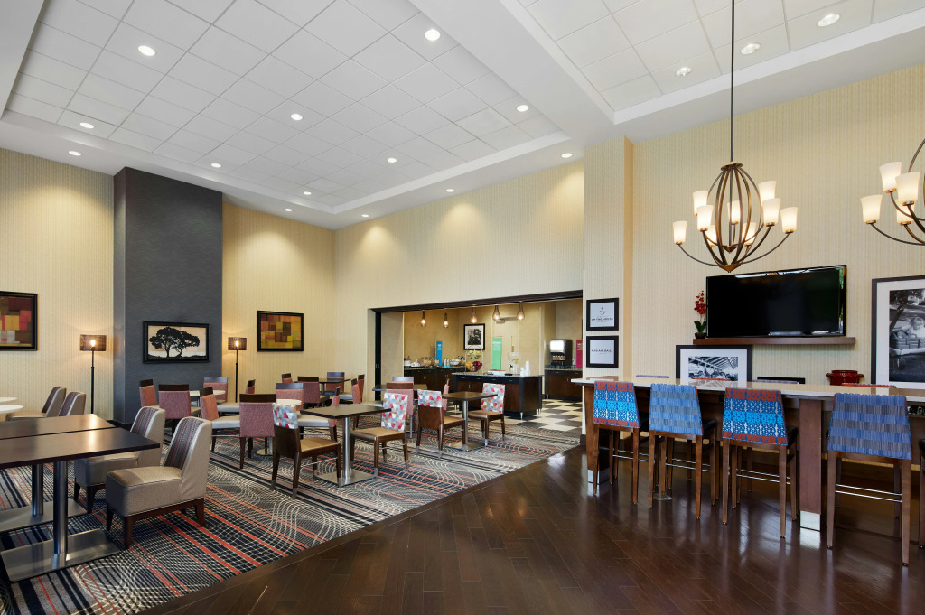 Hampton Inn & Suites Chicago/Mt. Prospect