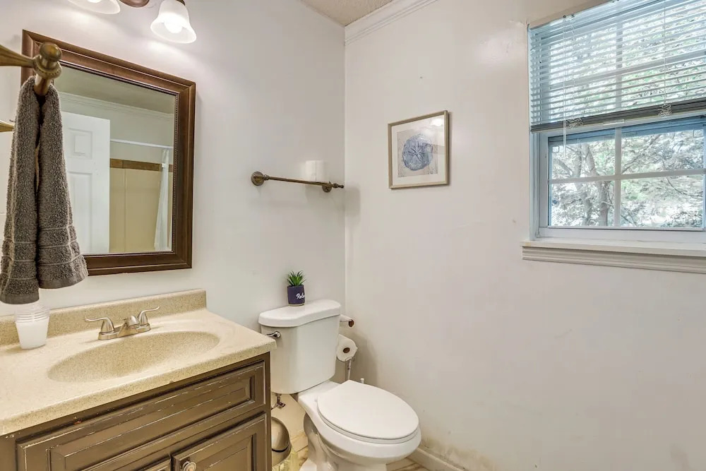 Charming Home < 6 Mi to Dtwn Birmingham!