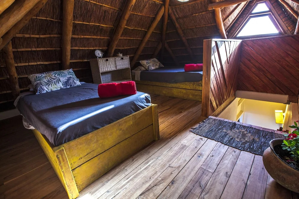 Pura Vida Tofo Beach Houses