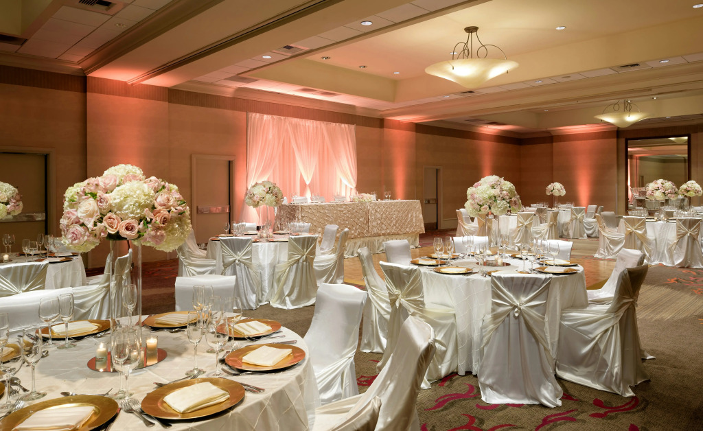 Hilton Santa Clara - Newly Renovated