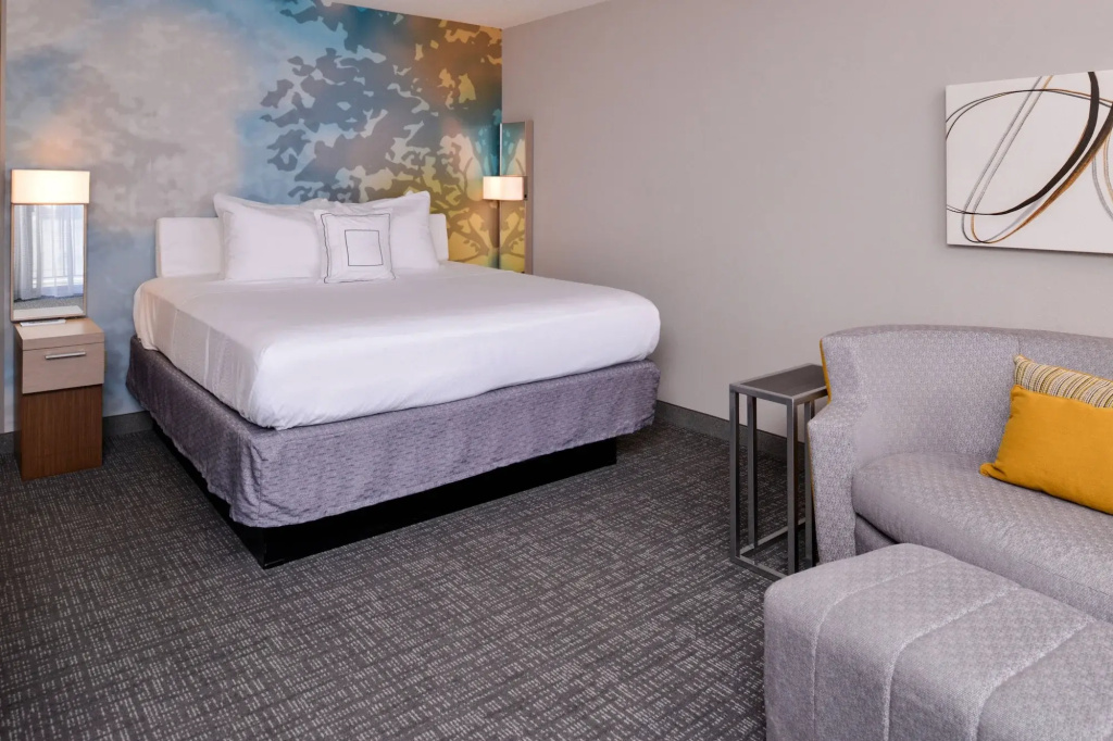 Country Inn & Suites by Radisson, Brown Deer - Milwaukee North
