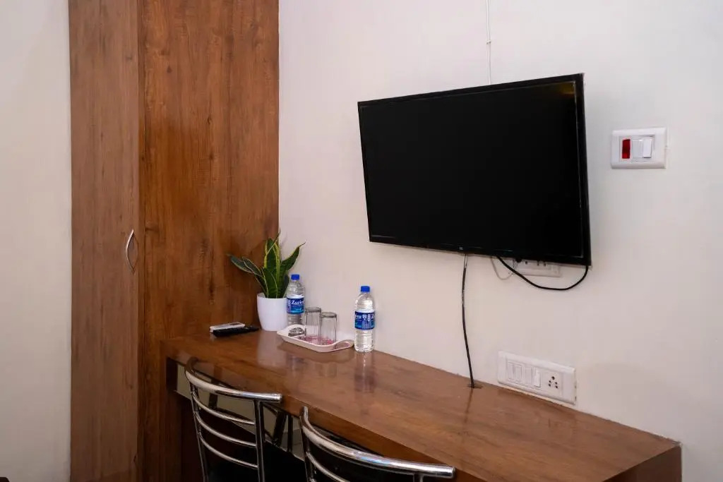 Hotel Royce Executive Near US Consulate, Bandra Kurla Complex