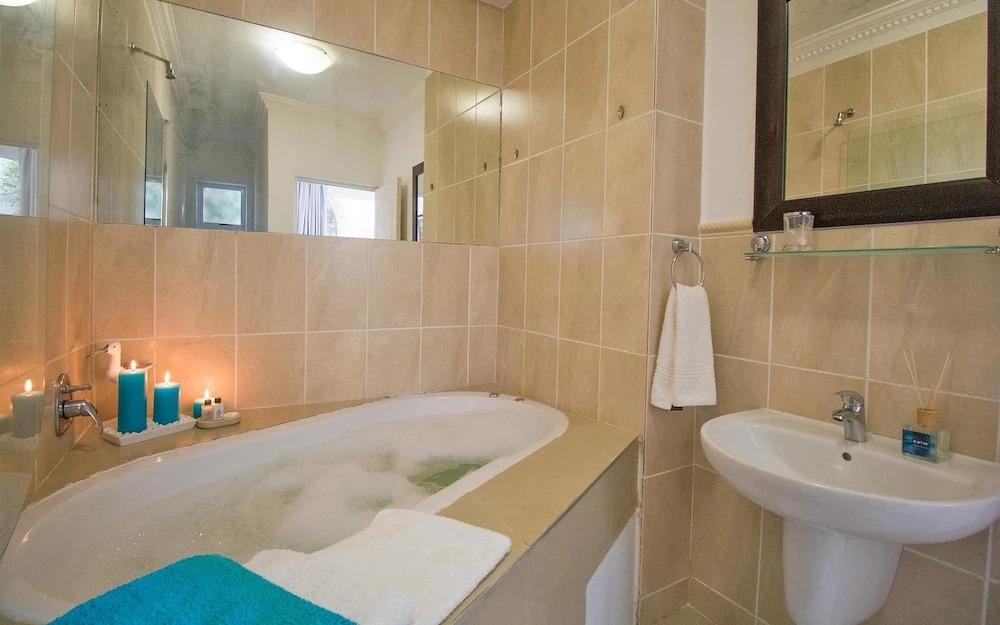 Port Suite