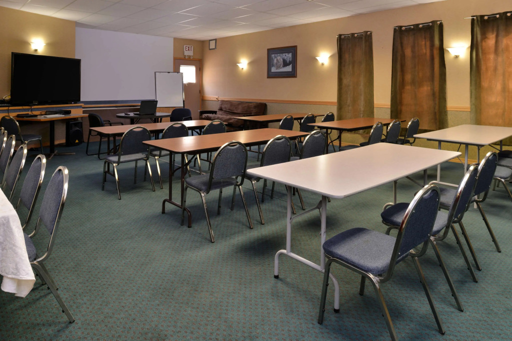 Canadas Best Value Inn & Suites-Castlegar
