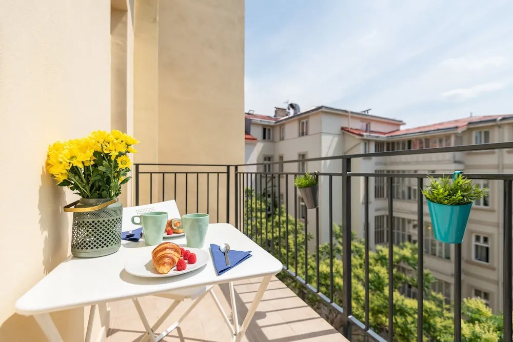 Wenzigova apartments
