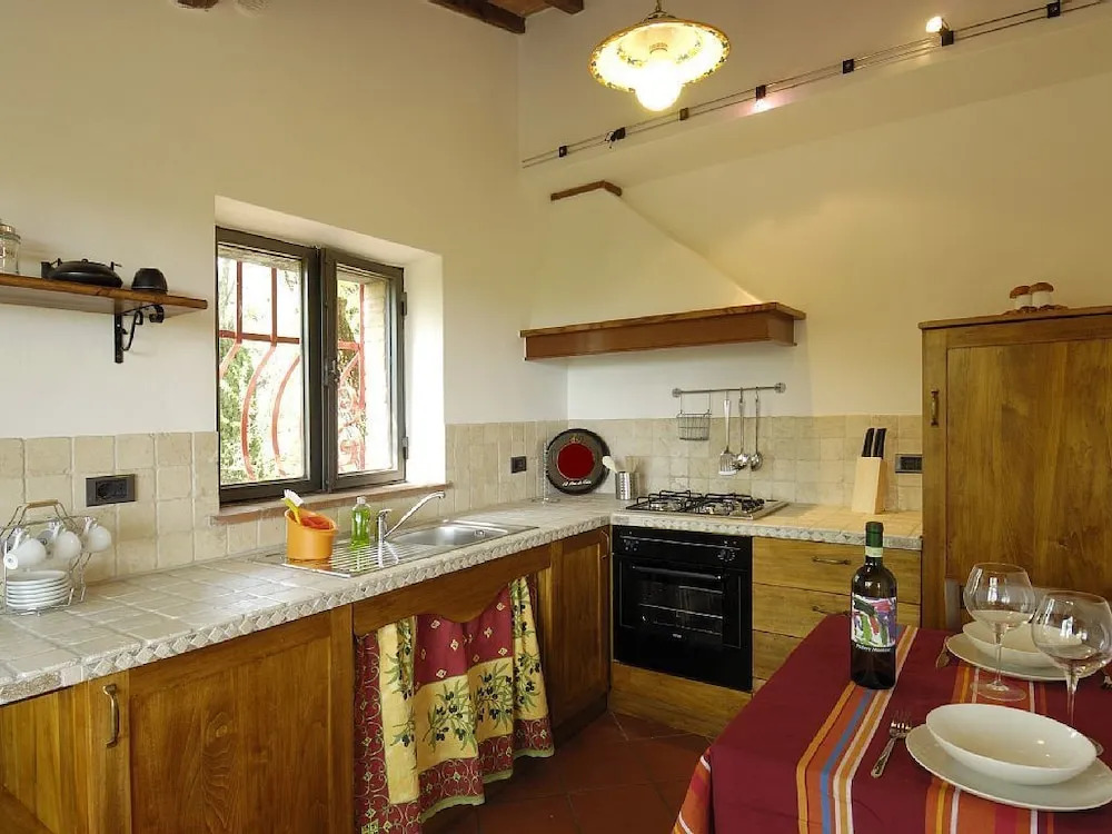 We Tuscany - Wine Tasting Country Cottage