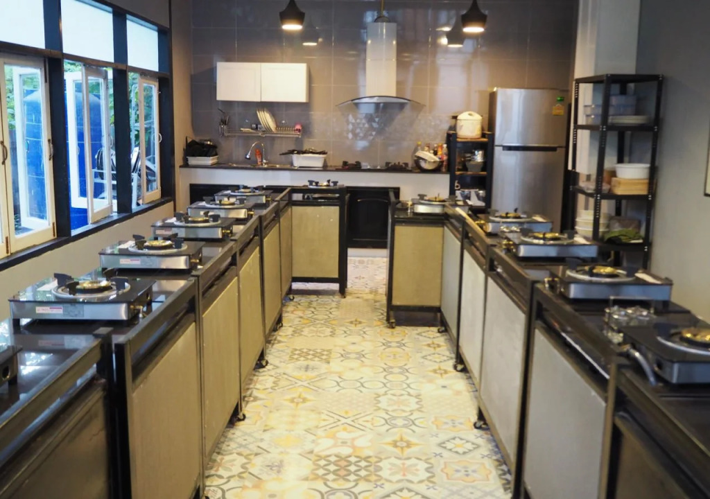 Sherloft Home & Hostel