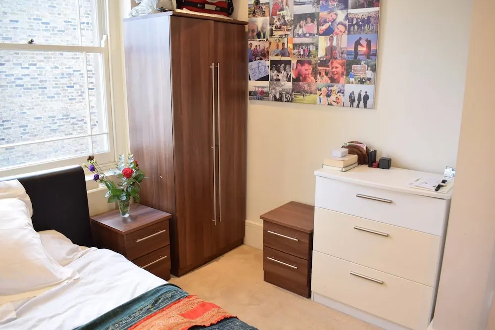 1 Bedroom Apartment In Earls Court