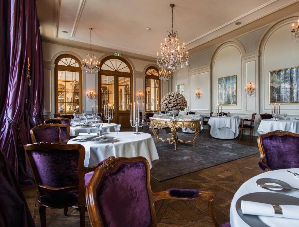 Grand Hotel LES TROIS ROIS
