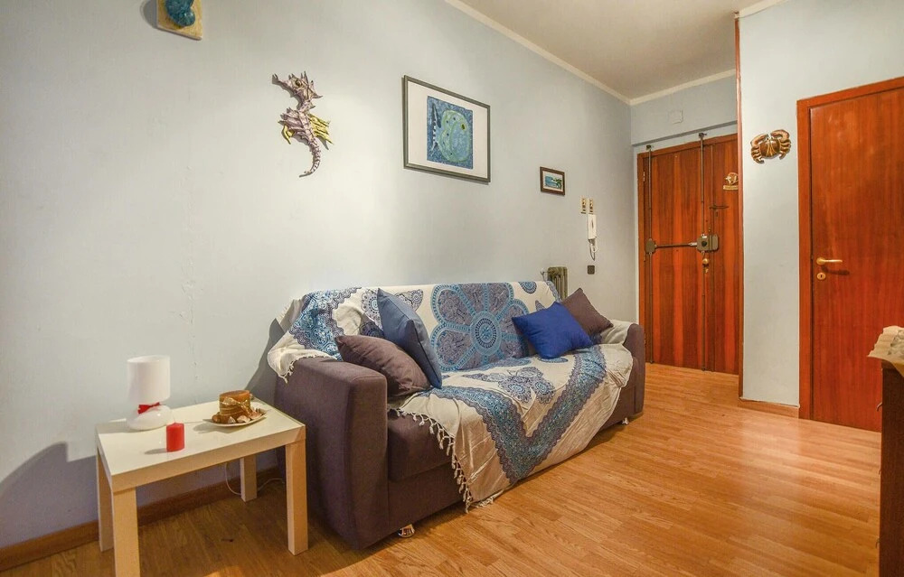 Awesome Apartment in Follonica With Wifi and 2 Bedrooms