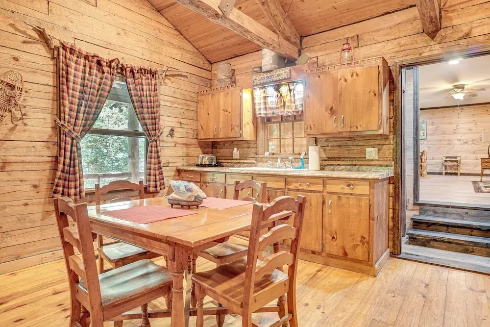 North Georgia Mtn Escape w/ Hot Tub & Games!