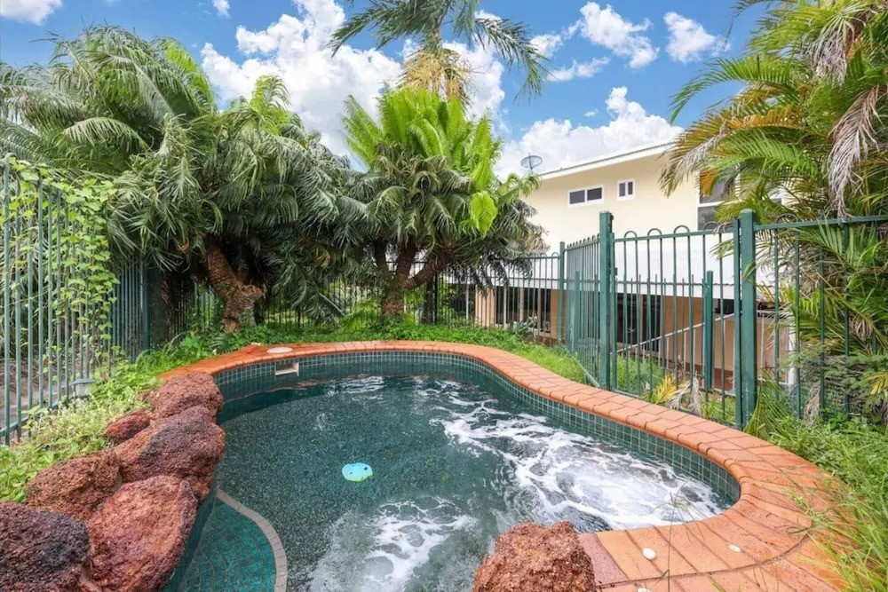 Cullen Bay Retreat Pool Balcony Marina Stroll