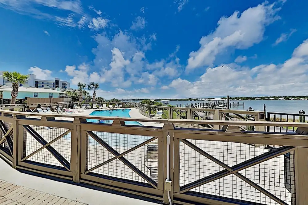 All-suite Laguna Paradise W/ Pool, Dock & Pier 2 Bedroom Townhouse