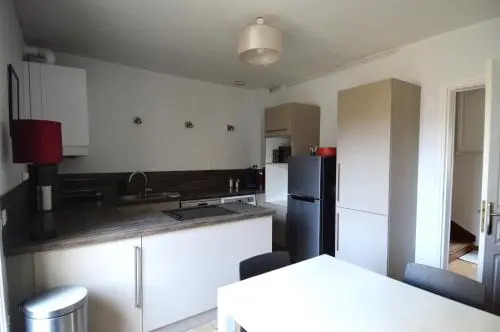Maison au c ur du bourg de Creully - 8km de la mer