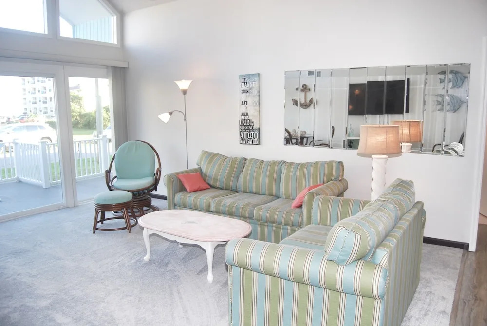 4510 Seaview Street NMB 3 Bedrooms 2 Bathrooms Home