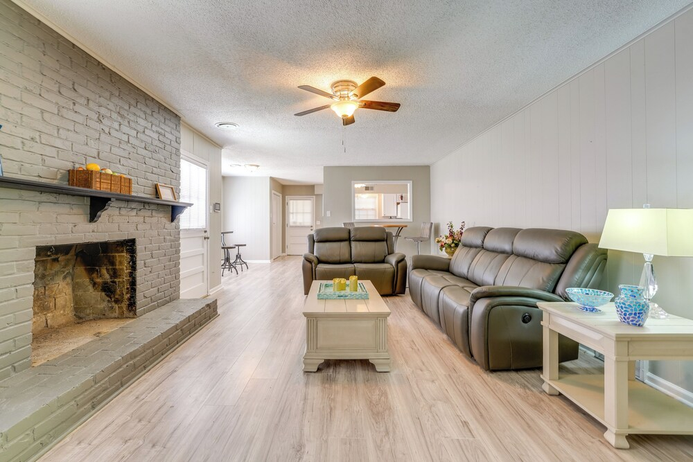 Memphis Vacation Rental - Walk to Graceland