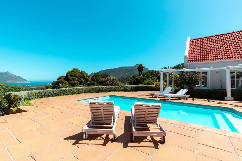 Sublime Five bed Property in Glorious Setting