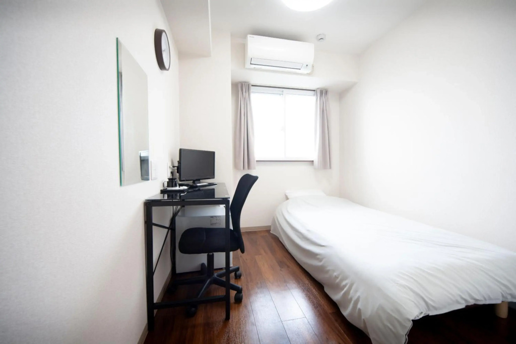 Hotel Chuo Crown