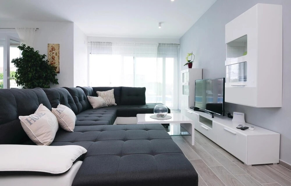 Beautiful Home In Sukosan