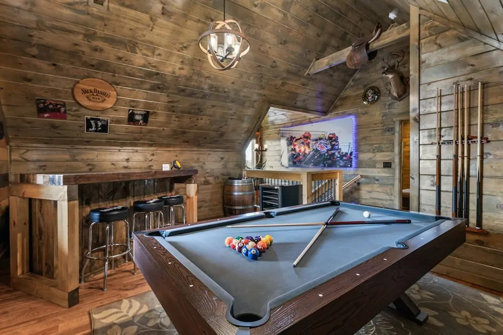 Mountain Retreat w/ Hot Tub & Games! Sleeps 10!
