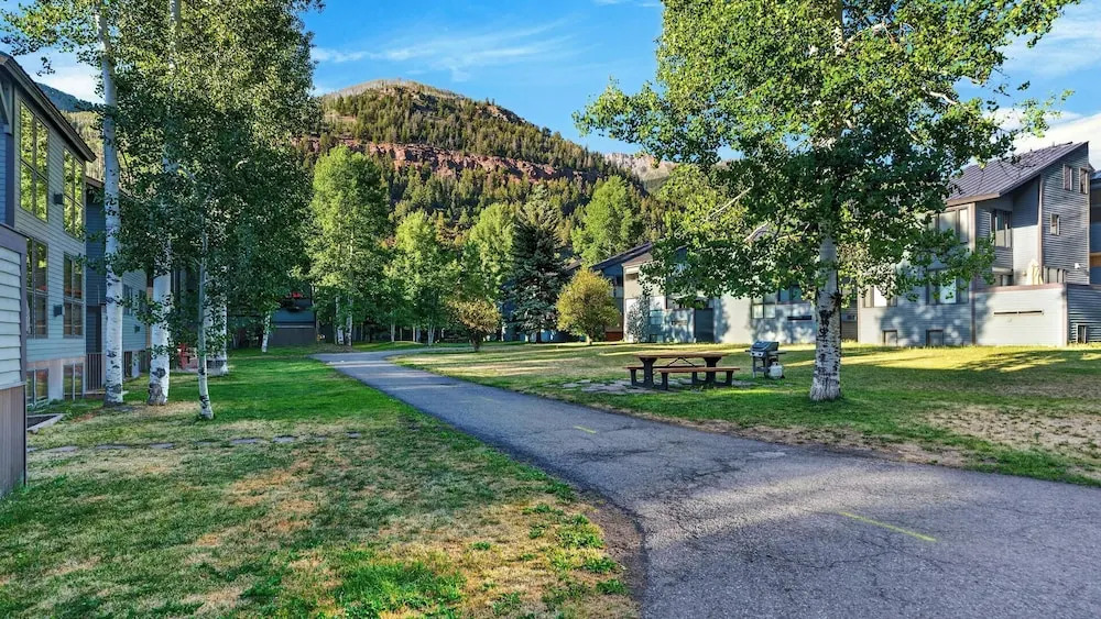 Telluride Lodge 311 by Avantstay Close to Slopes & Town!