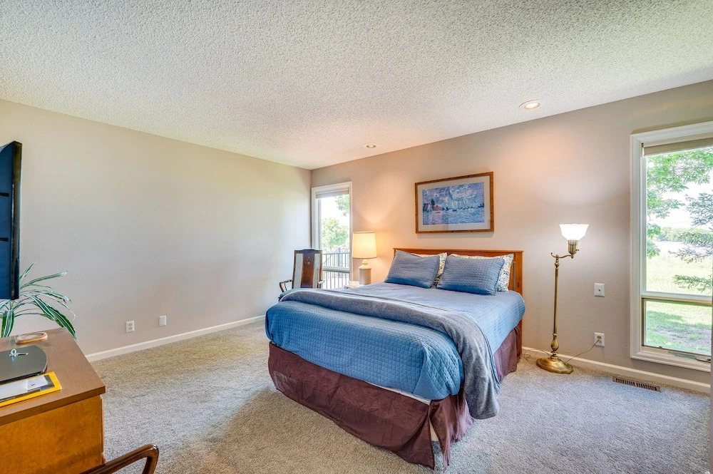 Loveland Vacation Rental w/ Water & Mountain Views
