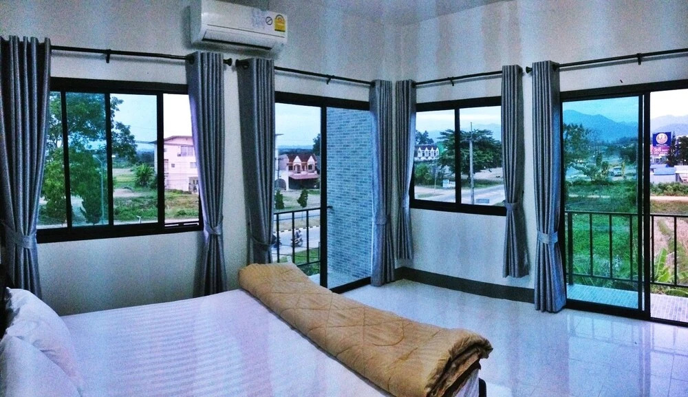 Sleep24 Pua Hostel