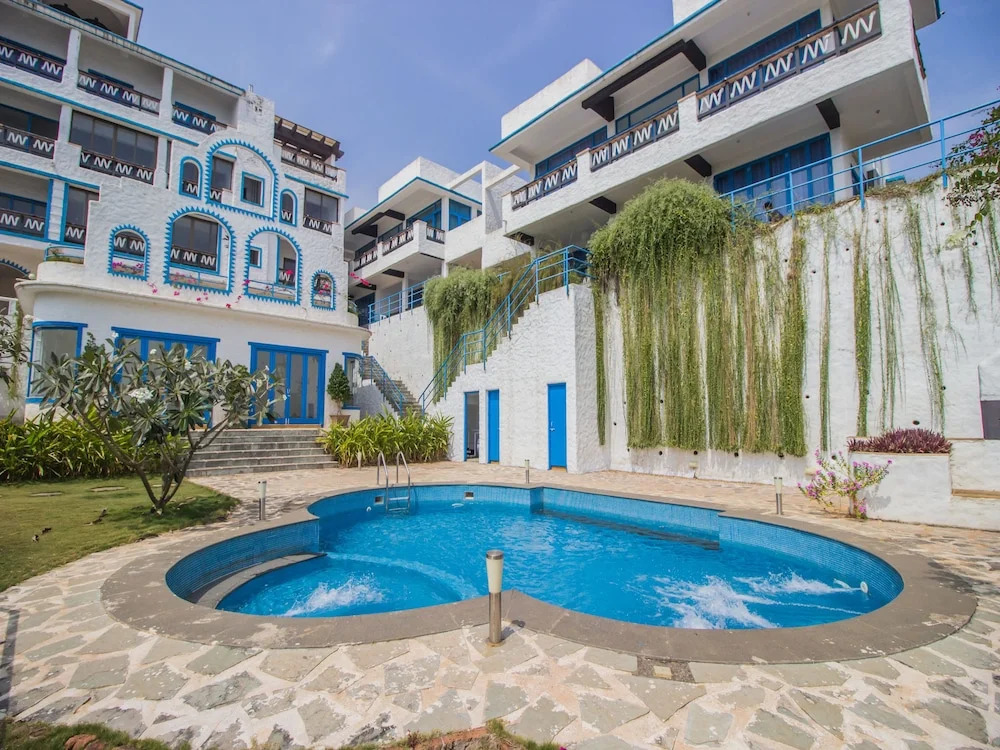 OYO 11897 Home Greek Style 2BHK With Pool Bambolim